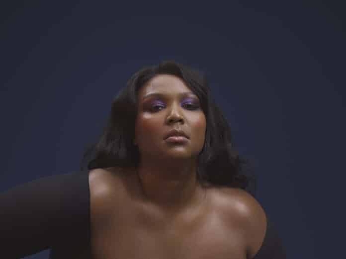 Lizzo-Juice-Image-5