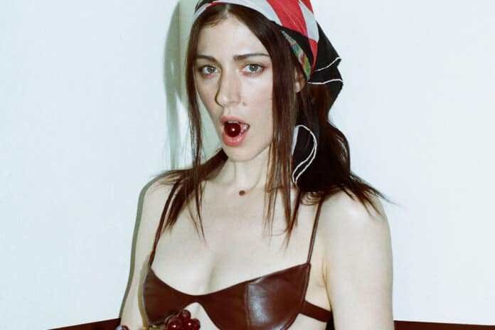 Caroline Polachek veröffentlicht 