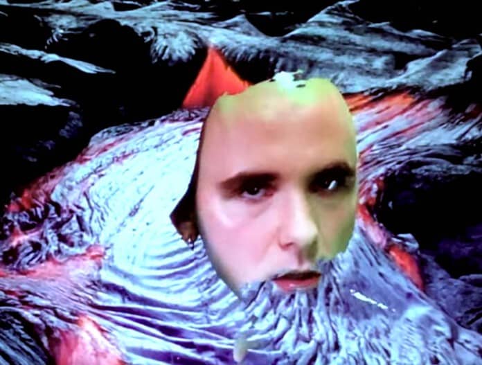 Drangsal lässt im Video zum Titeltrack 