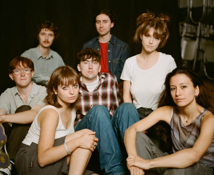 BCNR_LEAD_credit_Rosie_Foster Black Country, New Road kündigen neues Album an und teilen